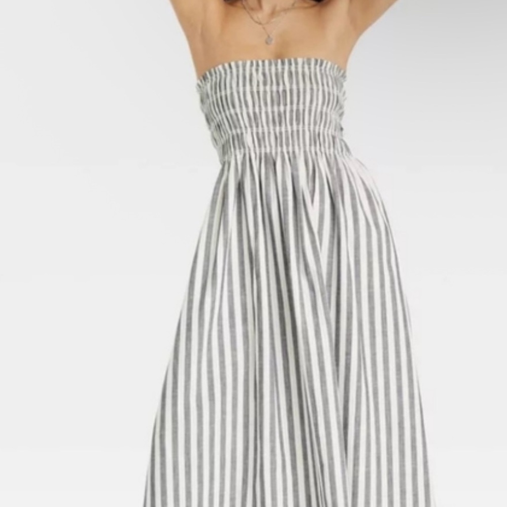 Universal Thread Strapless Black and White Striped Dress